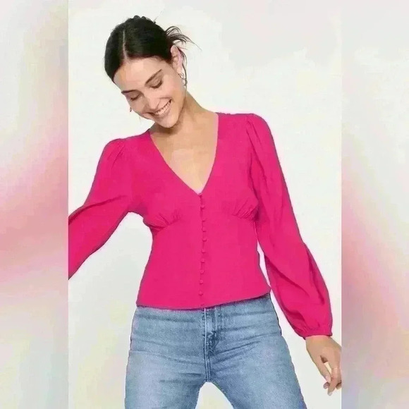 Conversation Starter Fuchsia V-Neck Long Sleeve Button-Up Top size S NWT 
Lulus - Picture 6 of 12